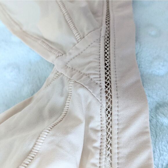 ARITZIA BABATON triangle nude bralette bra size XS B023 - Picture 5 of 11